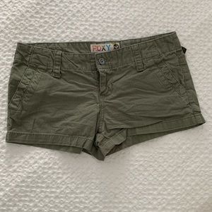 Roxy Size 0 Green Casual Short